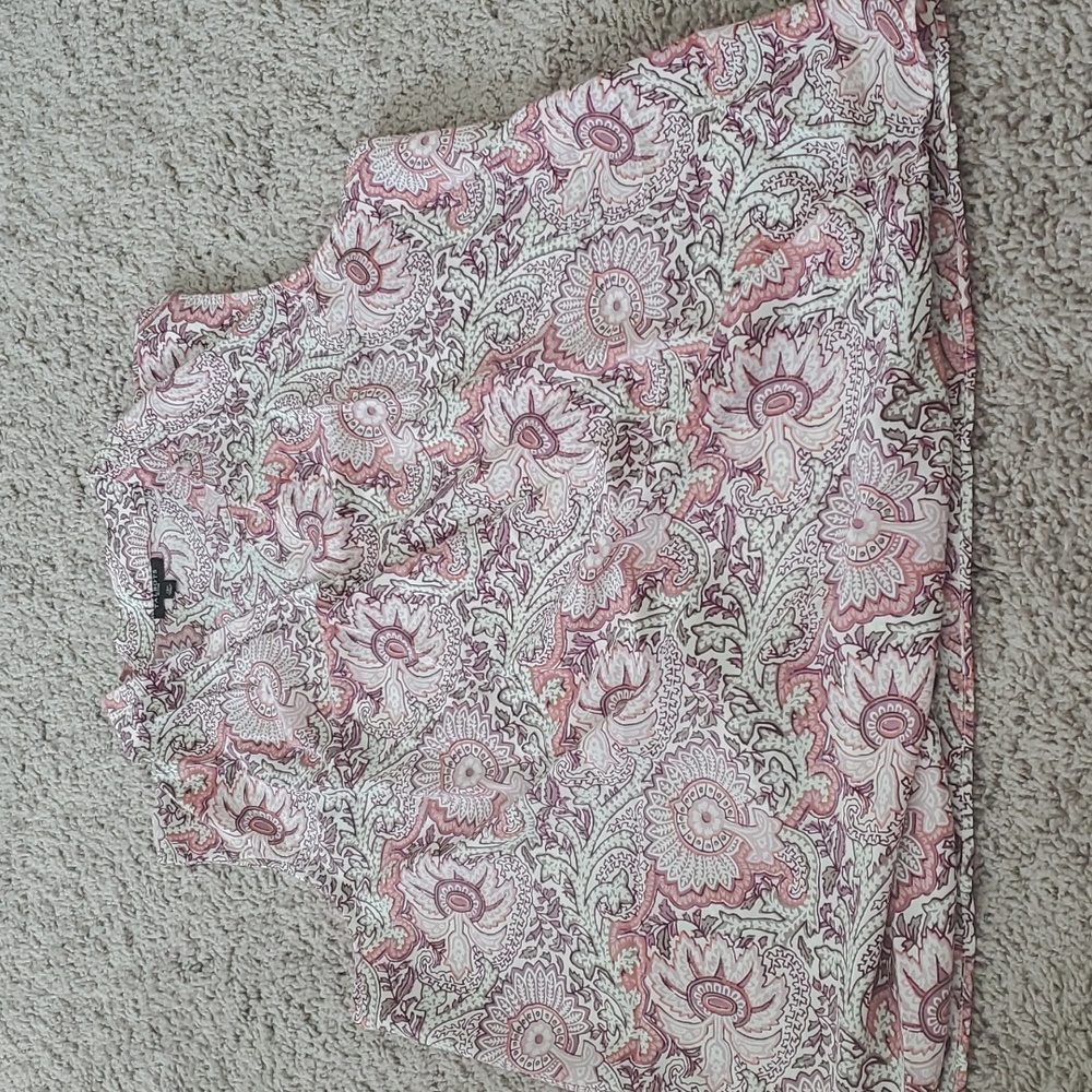 Talbots Sleeveless Blouse in Pink Paisley